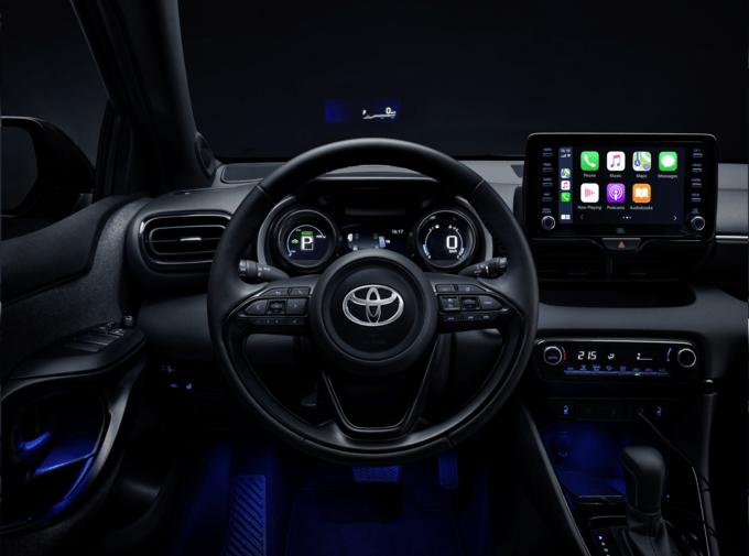 YA - Lounge Hybrid - Hatchback 5-Türer