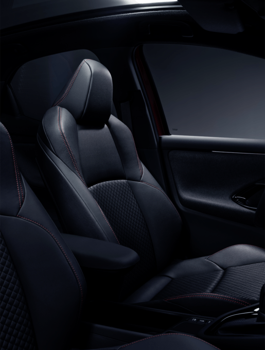 YA - Lounge Hybrid - Hatchback 5-Türer